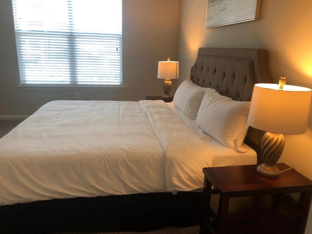 Spacious Furnished Resort Style Apartments Tomball Habitación foto
