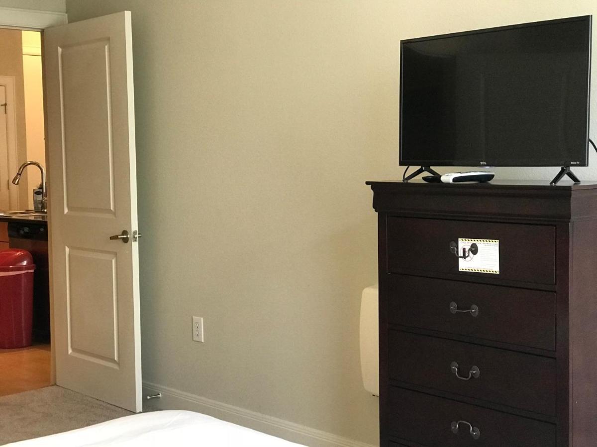 Spacious Furnished Resort Style Apartments Tomball Habitación foto